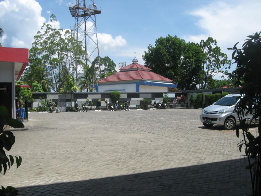 Imperial Hotel Kendari Екстер'єр фото